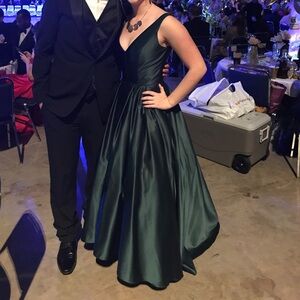 Elegant Dark Green Evening Gown